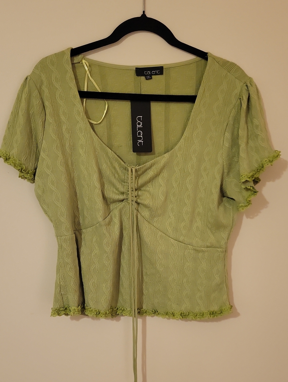 43G Green Short Sleeve Ruched Crop Top
